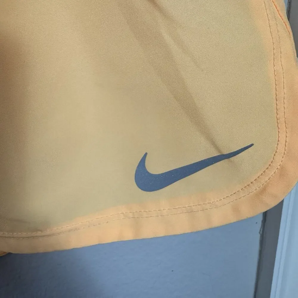 Nike Dri Fit Running Shorts Women Large Peach 3” Inseam Lined Athletic Gym